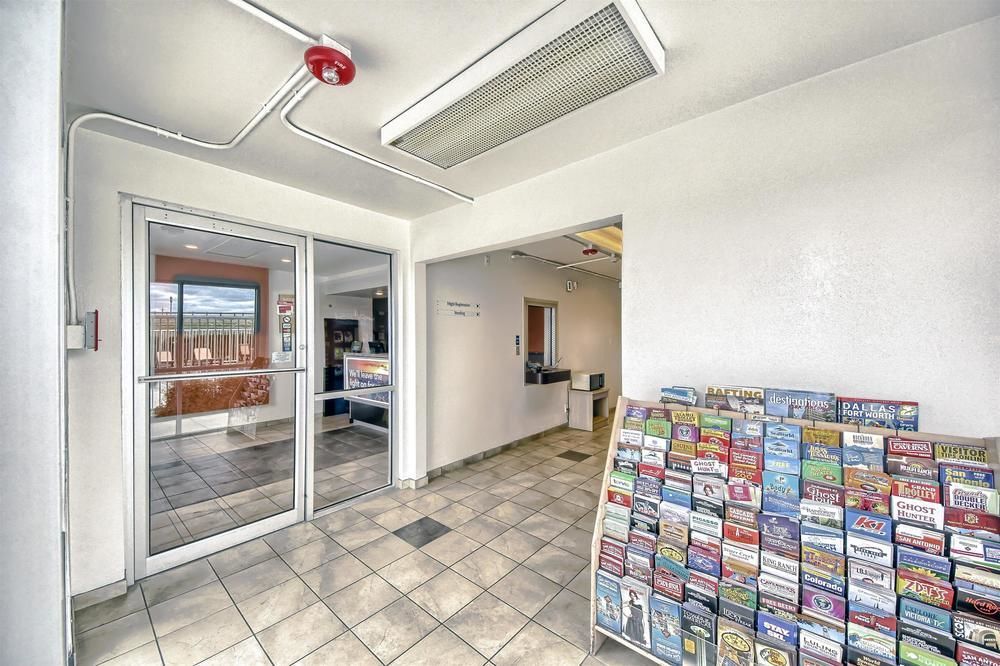 Red Roof Inn San Antonio E - Frost Bank Center מראה חיצוני תמונה
